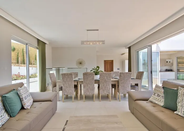 Goa - By Luxury Malta Mellieha