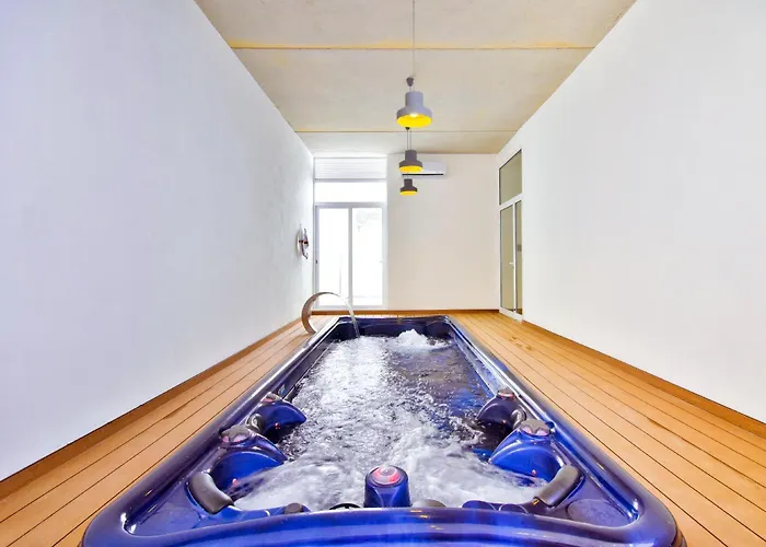 Goa - By Luxury Malta Villa